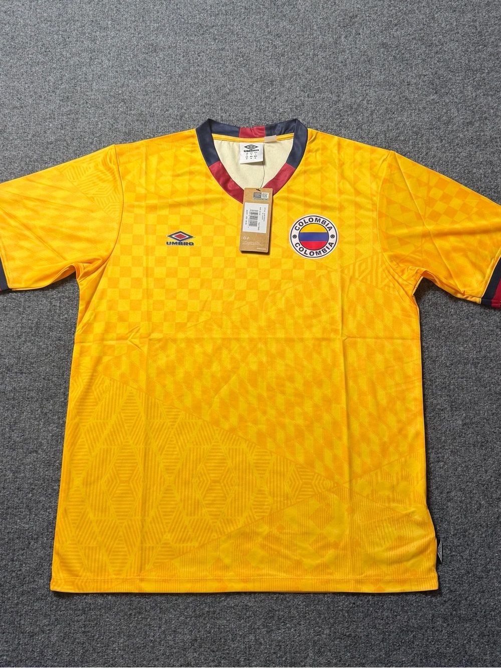 Umbro Colombia Soccer Jersey 2024 Yellow Futbol Shirt Men’s M National Team NWT